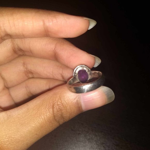 Oval Amethyst Ring ~ 925 Sterling Silver Ring ~ US 5 & 5 1/2 - Picture 5 of 6